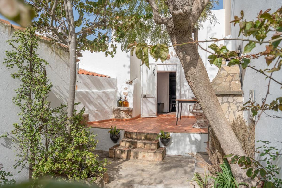 Bed and Breakfast Casa Carina Espiche Екстер'єр фото
